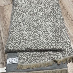 Leopard print, gray reversible blanket scarf.